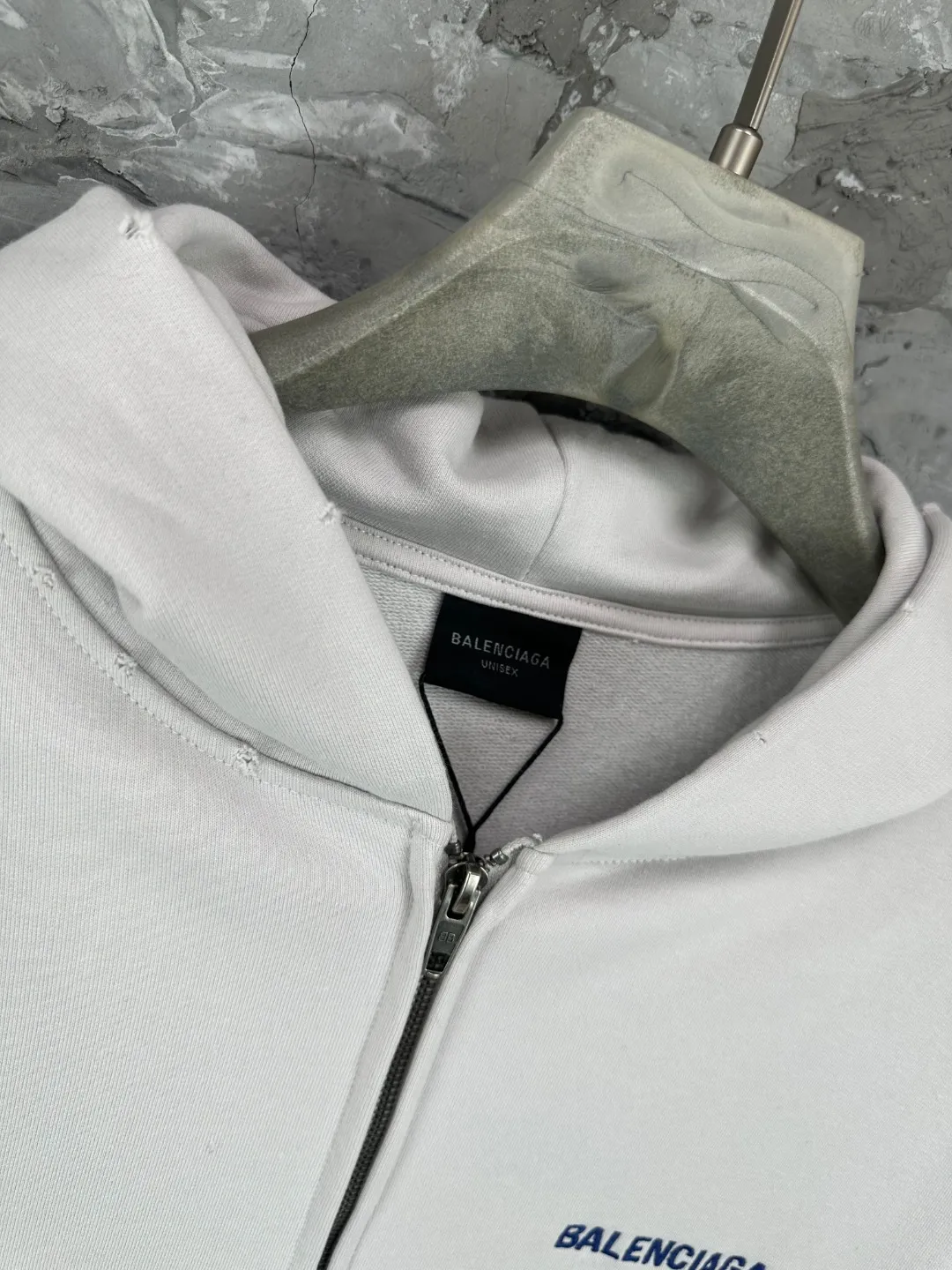 BALENCI*GA . . . . . . 460g . Same Style -Color：Black White -SIZE：Xs S M L 8980#